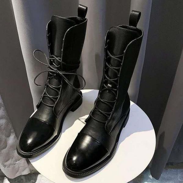 boots fashion british style lace up black ladies flat leather shoes pointed toe party female motorcycle
boots fashion british style lace up black ladies flat leather shoes pointed toe party female motorcycle