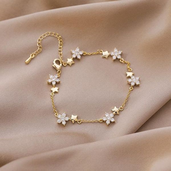 charm bracelets korean fashion jewelry exquisite small zircon flower bracelet adjustable geometric gold plated chain 2021 arrival, Golden;silver 
charm bracelets korean fashion jewelry exquisite small zircon flower bracelet adjustable geometric gold plated chain 2021 arrival, Golden;silver