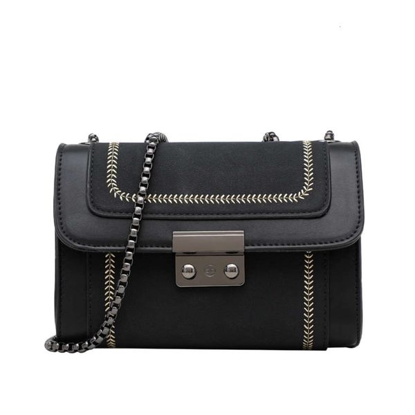 bag female 2021 spring tide foreign style net red fashion chain messenger bag popular women's this year
bag female 2021 spring tide foreign style net red fashion chain messenger bag popular women's this year