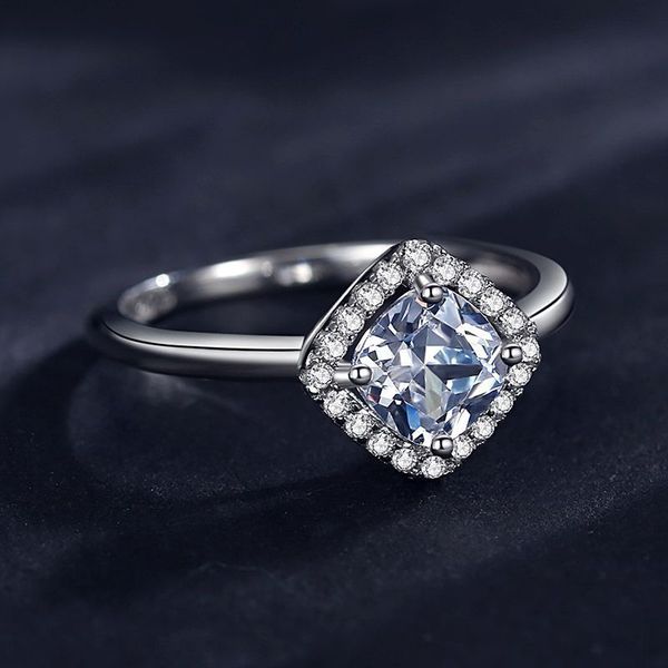 straight 925 sterling silver ring women's fashion luxury square imitation diamond net red wedding ring
straight 925 sterling silver ring women's fashion luxury square imitation diamond net red wedding ring