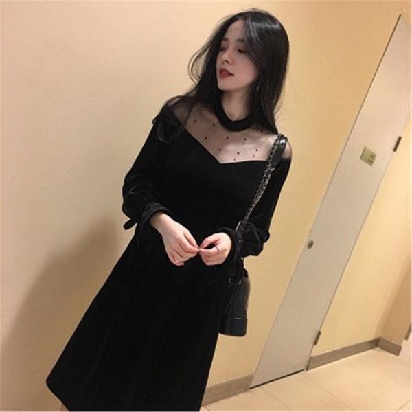 winter 2021 high light luxury women base dress with golden velvet black mesh casual dresses, Black;gray
winter 2021 high light luxury women base dress with golden velvet black mesh casual dresses, Black;gray