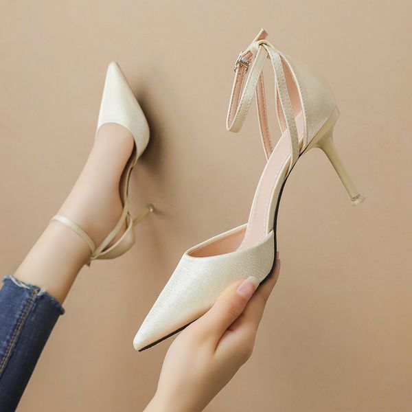 2021 new korean fashion versatile comfortable high heels black stiletto single shoes trend comfortable high heels 1
2021 new korean fashion versatile comfortable high heels black stiletto single shoes trend comfortable high heels 1