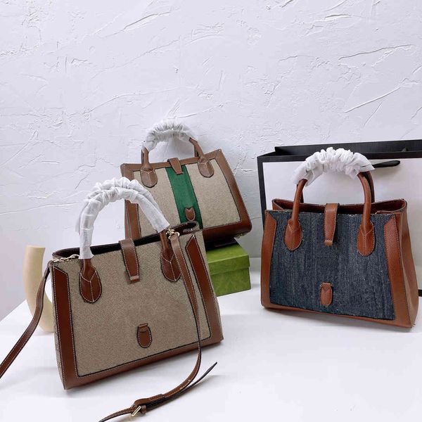 branded crossbody handbag designer tote bag mini luxurys bags women's diagonal straddle classic letter printed single shoulder fashion
branded crossbody handbag designer tote bag mini luxurys bags women's diagonal straddle classic letter printed single shoulder fashion