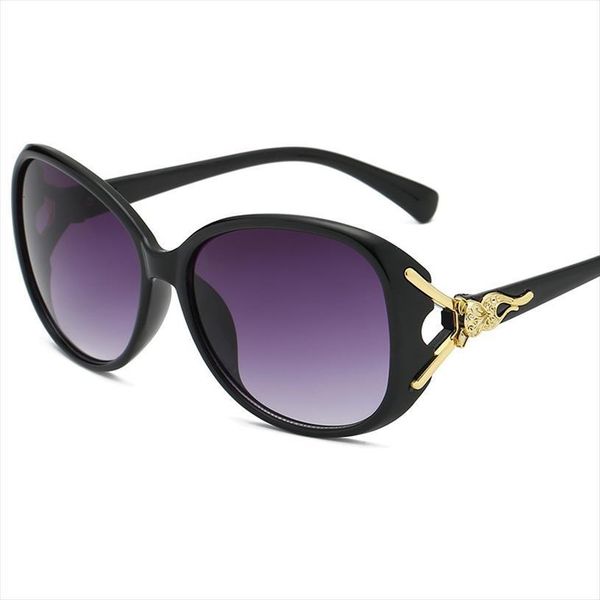 vintage gradient frame womens sunglasses retro metal decoration shades for female elegant glasses sun zonnebril dames, White;black
vintage gradient frame womens sunglasses retro metal decoration shades for female elegant glasses sun zonnebril dames, White;black