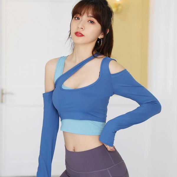 yoga outfits women fake two pieces long sleeve shirts gym clothing hollow out fitness sportswear quick-dry crop s-l, White;red
yoga outfits women fake two pieces long sleeve shirts gym clothing hollow out fitness sportswear quick-dry crop s-l, White;red