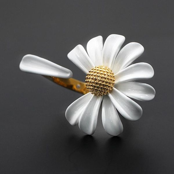 spring white enamel daisy flower vintage rings elegant simple temperament opening for women jewelry party gifts wedding, Slivery;golden
spring white enamel daisy flower vintage rings elegant simple temperament opening for women jewelry party gifts wedding, Slivery;golden