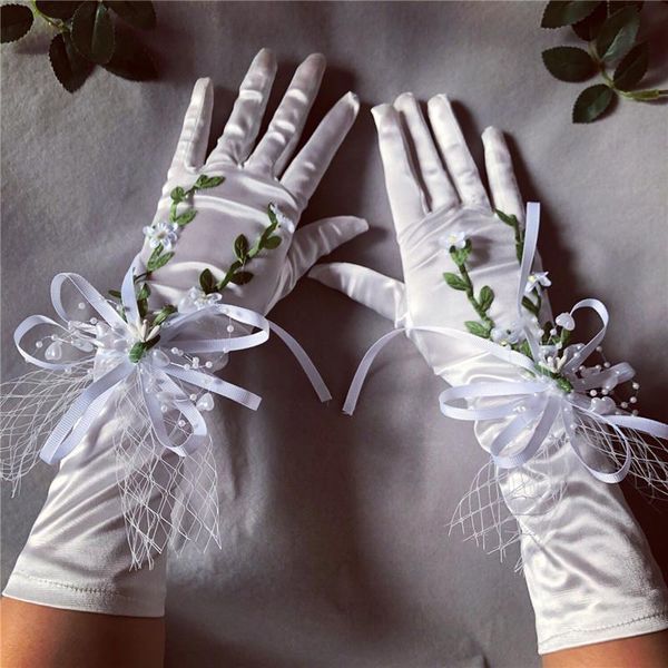 bridal gloves 1 pair glove wedding white flower lace bowknot pearl satin for party evening dress mariage accessories
bridal gloves 1 pair glove wedding white flower lace bowknot pearl satin for party evening dress mariage accessories