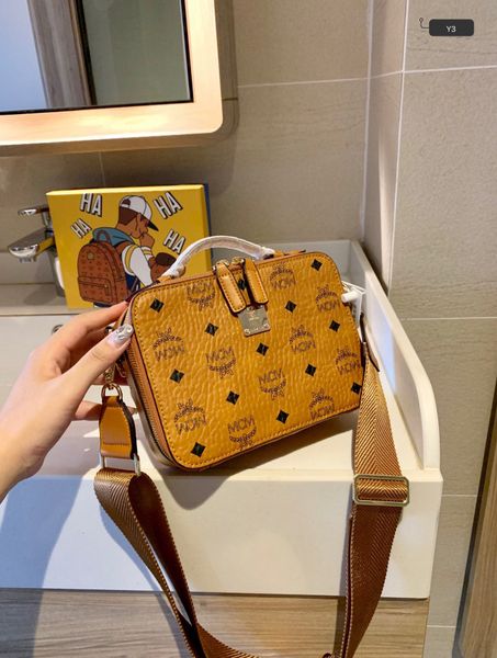 2021 On Sale Fashion Classic Luxury Brand Leather Women Bags Handbag Women's Tote Backpack Handbags Ladies Bag Wallet -L5004, A-l5004
2021 On Sale Fashion Classic Luxury Brand Leather Women Bags Handbag Women's Tote Backpack Handbags Ladies Bag Wallet -L5004, A-l5004