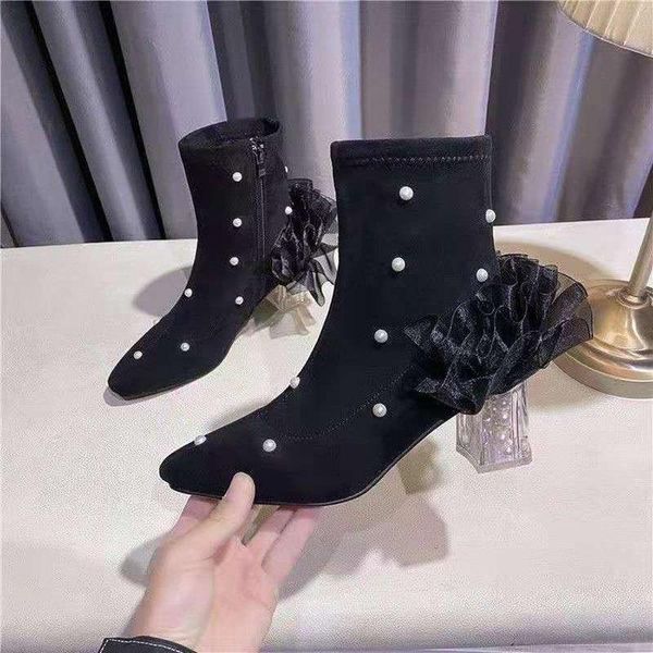 dress shoes 2021 fashion banquet black boots women's thick heel joker small original design crystal and pearl french girls' high h
dress shoes 2021 fashion banquet black boots women's thick heel joker small original design crystal and pearl french girls' high h
