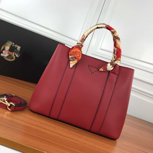 75% off luxury handbag 2021 rama garden leather women's large capacity shopping bag triangle label one shoulder portable tote bag rk37
75% off luxury handbag 2021 rama garden leather women's large capacity shopping bag triangle label one shoulder portable tote bag rk37