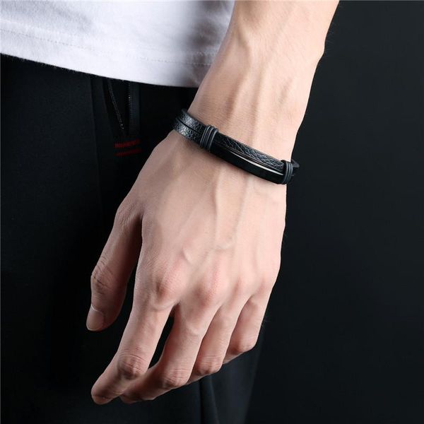 link, chain simple creative european american fashion stainless steel black men original gifts bracelet diy weave pu leather jewelry 2021
link, chain simple creative european american fashion stainless steel black men original gifts bracelet diy weave pu leather jewelry 2021