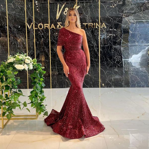 burgundy one shoulder sequins mermaid evening dresses sweep train long formal prom gons plus size, Black;red
burgundy one shoulder sequins mermaid evening dresses sweep train long formal prom gons plus size, Black;red