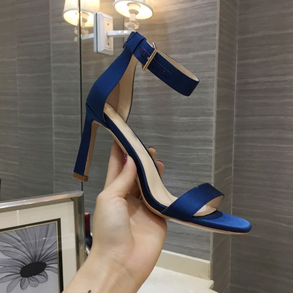 design fashion sandals classics casual luxury designer shoes sheepskin leather and multiple colors available size euro 34-39 heel 7.5cm, Black
design fashion sandals classics casual luxury designer shoes sheepskin leather and multiple colors available size euro 34-39 heel 7.5cm, Black