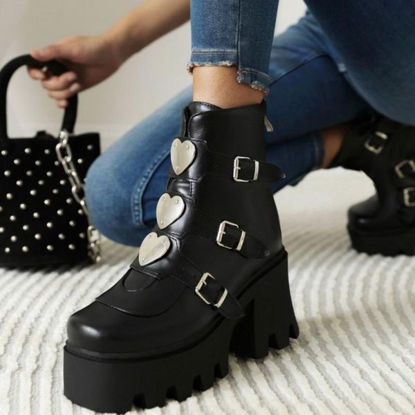 boots womens platform ankle metal heart belt buckle chunky high heel shoes punk motorcycle jk black plus big size 44 45
boots womens platform ankle metal heart belt buckle chunky high heel shoes punk motorcycle jk black plus big size 44 45