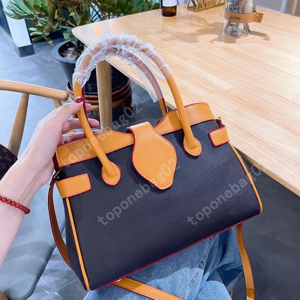 fashion bag highclass retro color matching elegant atmosphere daily all-match style diagonal hand holding dualuse type removable shoulder st
fashion bag highclass retro color matching elegant atmosphere daily all-match style diagonal hand holding dualuse type removable shoulder st