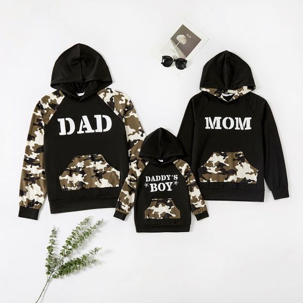 family matching outfits patpat camouflage splicing and letter print black long-sleeve hoodies, Blue
family matching outfits patpat camouflage splicing and letter print black long-sleeve hoodies, Blue