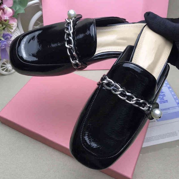 slippers autumn winter high-end soft fur slippers luxury women designer fashion leather pearl chain slipper girls flat bottom slid, Black
slippers autumn winter high-end soft fur slippers luxury women designer fashion leather pearl chain slipper girls flat bottom slid, Black