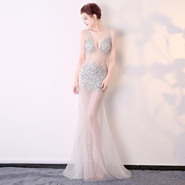 party dresses long sequins tulle perspective dress deep v-neck sleeveless halter nightclub hand-stitched drill mermaid robe, White;black
party dresses long sequins tulle perspective dress deep v-neck sleeveless halter nightclub hand-stitched drill mermaid robe, White;black