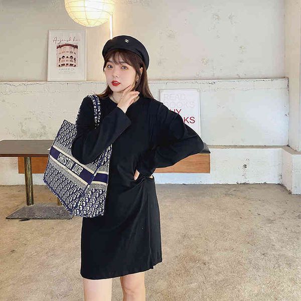 2022 factory wholesale new model large women's dress autumn fat mm thin split skirt bag, Black;red
2022 factory wholesale new model large women's dress autumn fat mm thin split skirt bag, Black;red