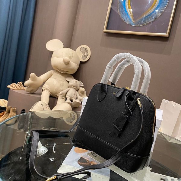 brand new womens bags european and american2020 fashion brand luxury shoulder bag designer handbags macaron color knapsack g785, Black
brand new womens bags european and american2020 fashion brand luxury shoulder bag designer handbags macaron color knapsack g785, Black