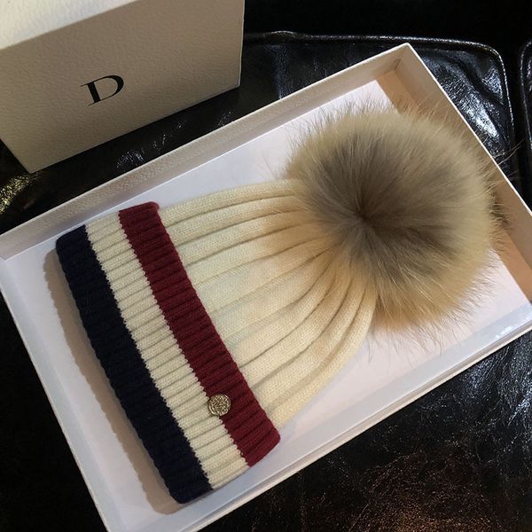 cato washer bear bont pompom mutsen women's skullies winter warm black red fur men's elastic hats, Blue;gray
cato washer bear bont pompom mutsen women's skullies winter warm black red fur men's elastic hats, Blue;gray