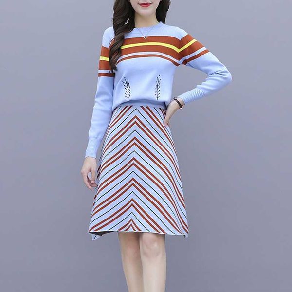 autumn winter women's knitted two piece suit sets women elegant long sleeve pullover sweater and high waist skirt suit 210529, White
autumn winter women's knitted two piece suit sets women elegant long sleeve pullover sweater and high waist skirt suit 210529, White