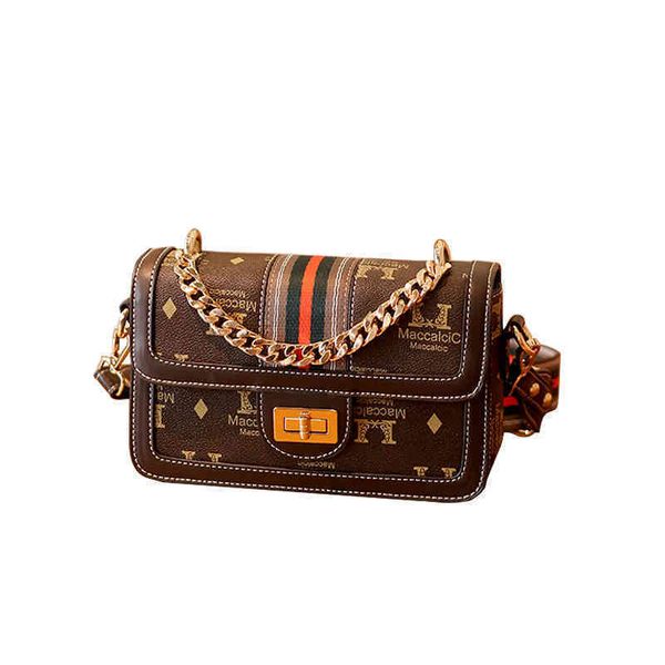 2022 latest handbag factory store fashionable and beautiful women's bag single shoulder bag chain contrast ribbon shoulder belt leisure, Black;red
2022 latest handbag factory store fashionable and beautiful women's bag single shoulder bag chain contrast ribbon shoulder belt leisure, Black;red