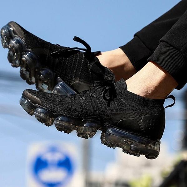 news 2021 men running shoes for women sneakers mens triple black 2.0 white team red racer blue trainers sports outdoor size 36-45 us11
news 2021 men running shoes for women sneakers mens triple black 2.0 white team red racer blue trainers sports outdoor size 36-45 us11