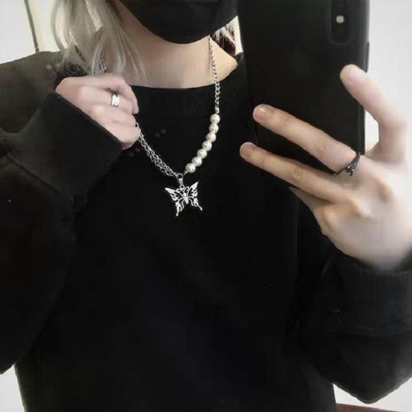 japanese and korean version of the trend hip-hop multi-layer necklace female 2021 fashion butterfly with pearl pendant necklaces, Silver
japanese and korean version of the trend hip-hop multi-layer necklace female 2021 fashion butterfly with pearl pendant necklaces, Silver