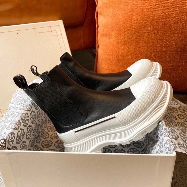 fashion designer boots buckle ankle martin booties women genuine leather motorcyle winter shoes with box, Black
fashion designer boots buckle ankle martin booties women genuine leather motorcyle winter shoes with box, Black