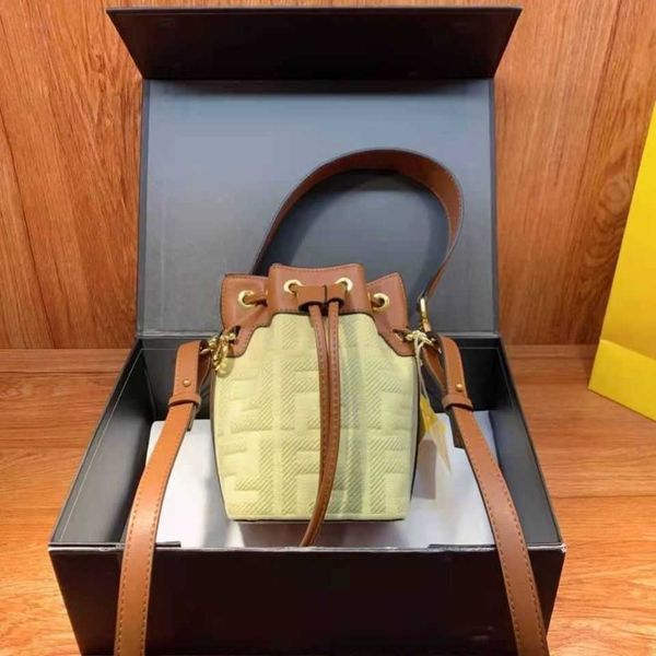 women luxurys designers bags 2021 designer handbags multi pochette crossbody bag zhouzhoubao123 louisbags_18 hanghhangbag summer spring feor
women luxurys designers bags 2021 designer handbags multi pochette crossbody bag zhouzhoubao123 louisbags_18 hanghhangbag summer spring feor