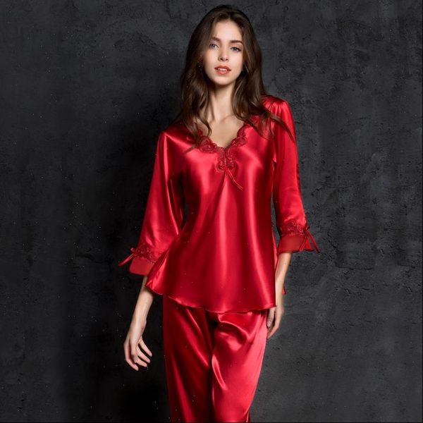 pajama set pantsuit ice women sleepwear silk suit long sleeve pajamas thin bud sleeping home clothe, Black;red
pajama set pantsuit ice women sleepwear silk suit long sleeve pajamas thin bud sleeping home clothe, Black;red