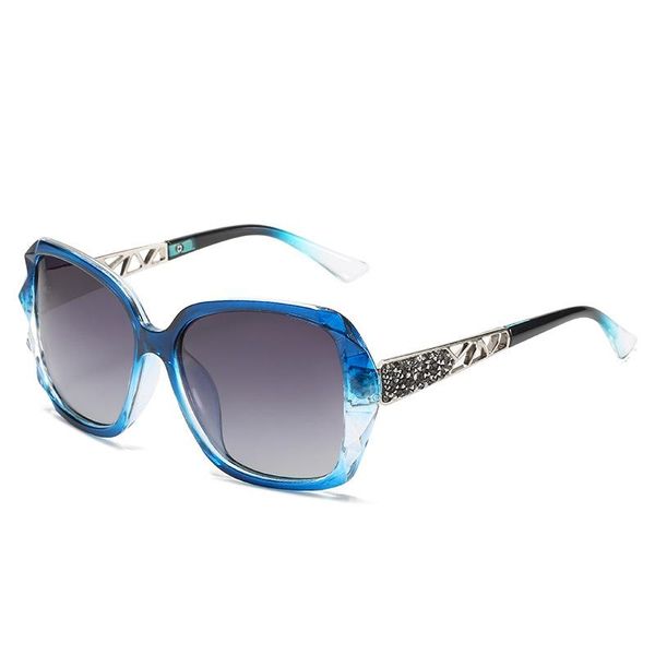 sunglasses 2021 women polarized fashion ladies color film lens uv400 protection, White;black
sunglasses 2021 women polarized fashion ladies color film lens uv400 protection, White;black