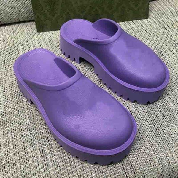 2022 the latest womens slippers and sandals are soft fashionable hollow out design woman shoes, Black
2022 the latest womens slippers and sandals are soft fashionable hollow out design woman shoes, Black