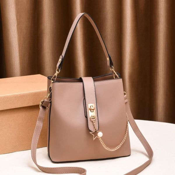 luxury bucket bag pu leather crossbody bags chain ladies shoulder casual woman phone purses and handbags
luxury bucket bag pu leather crossbody bags chain ladies shoulder casual woman phone purses and handbags