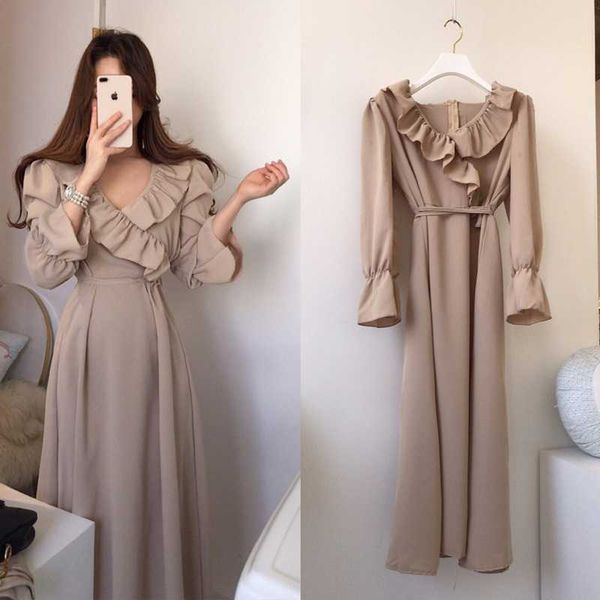 chic korean gentle vintage slim lace up waist solid v neck ruffled dress women flare sleeve full vestido feminino fashion 210610, Black;gray
chic korean gentle vintage slim lace up waist solid v neck ruffled dress women flare sleeve full vestido feminino fashion 210610, Black;gray