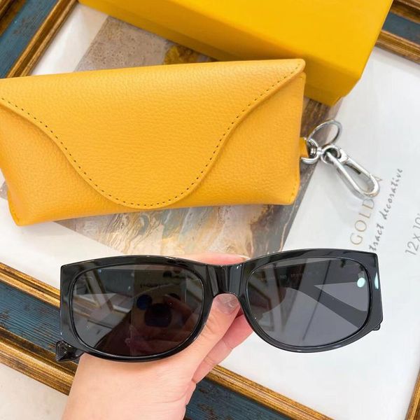 sunglasses small frame oval fashion women's lw40048 black simple glasses, White;black
sunglasses small frame oval fashion women's lw40048 black simple glasses, White;black