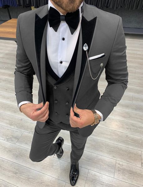mens regular peak lapel classic fit solid color suit tuxedos 3 piece for wedding (blazer+vest+pants), Black;gray
mens regular peak lapel classic fit solid color suit tuxedos 3 piece for wedding (blazer+vest+pants), Black;gray