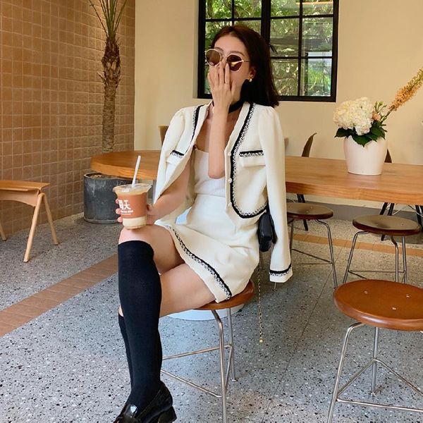 women's knits & tees 2021 autumn and winter suit style knitted skirt cropped sweater coat cardigan two-piece set, White
women's knits & tees 2021 autumn and winter suit style knitted skirt cropped sweater coat cardigan two-piece set, White