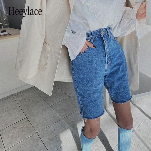 women's jeans summer 2021 high waist denim half pants women casual loose ladies fashionable straight female chic trouses, Blue 
women's jeans summer 2021 high waist denim half pants women casual loose ladies fashionable straight female chic trouses, Blue