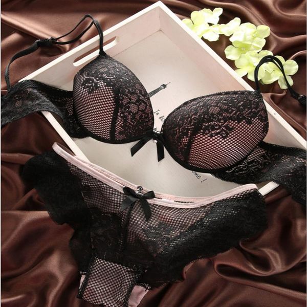 bras sets lace bra thin deep v-neck push-up underwear vintage solid color set for young women intimates, Red;black
bras sets lace bra thin deep v-neck push-up underwear vintage solid color set for young women intimates, Red;black