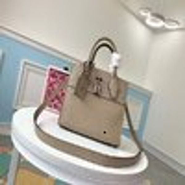 libobo6_1 w1qj m53804 backpacks handbags iconic handles shoulder bags totes cross body bag clutches evening oxidized leather business, Red;black
libobo6_1 w1qj m53804 backpacks handbags iconic handles shoulder bags totes cross body bag clutches evening oxidized leather business, Red;black