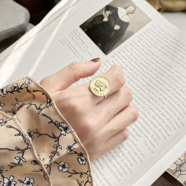 cluster rings korean portrait of lady 925 sterling silver jewelry women ring gold round face adjustable index finger wholesale lots bulk, Golden;silver
cluster rings korean portrait of lady 925 sterling silver jewelry women ring gold round face adjustable index finger wholesale lots bulk, Golden;silver