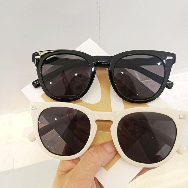 sunglasses classic round women retro rice nail small oval sun glasses men brown ocean lens uv400, White;black
sunglasses classic round women retro rice nail small oval sun glasses men brown ocean lens uv400, White;black