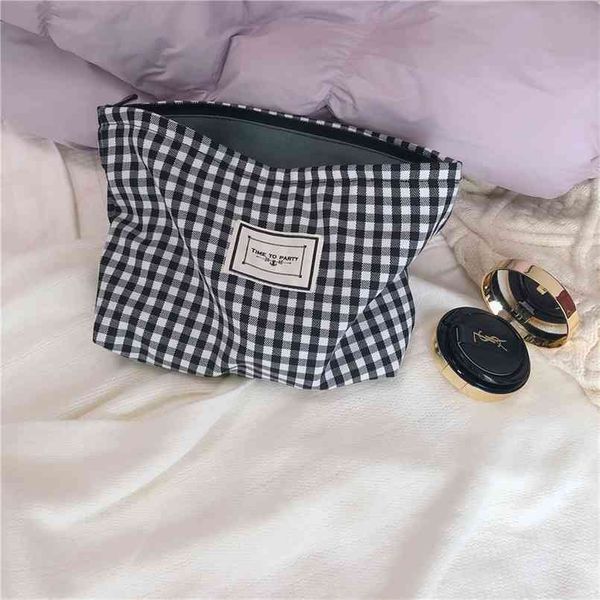 makeup bag plaid women travel toiletry large cosmetic pouch necesserie make up organizer canvas beauty case storage 210825
makeup bag plaid women travel toiletry large cosmetic pouch necesserie make up organizer canvas beauty case storage 210825