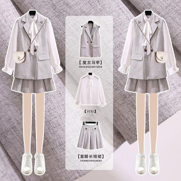 large size suit skirt korean womens dresses version of the professional wear small outfit two piece set women, White
large size suit skirt korean womens dresses version of the professional wear small outfit two piece set women, White