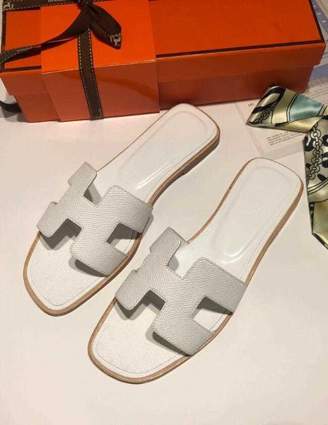 wholesale summer brand designer women flip flops slipper fashion genuine leather slides sandals metal chain ladies casual shoes zlh zfsr, Black
wholesale summer brand designer women flip flops slipper fashion genuine leather slides sandals metal chain ladies casual shoes zlh zfsr, Black