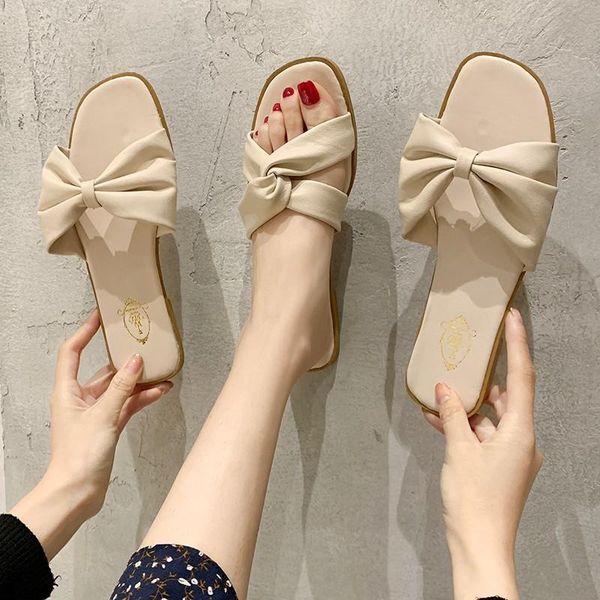 korean flat bottomed and versatile fashionable beach shoes in summer 2021 slippers, Black
korean flat bottomed and versatile fashionable beach shoes in summer 2021 slippers, Black