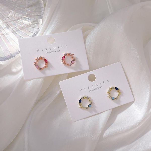 stud 2021 exquisite compact star-moon rhinestones round earrings korean fashion sweet girl women's jewelry accessories, Golden;silver
stud 2021 exquisite compact star-moon rhinestones round earrings korean fashion sweet girl women's jewelry accessories, Golden;silver