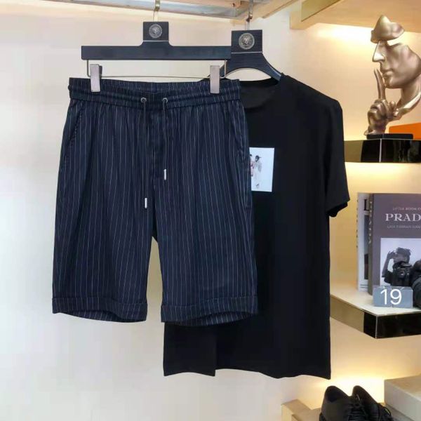 high-quality summer men's tracksuits t-shirt five-point pants letter pattern casual fashion two-piece suit -3xl, Gray
high-quality summer men's tracksuits t-shirt five-point pants letter pattern casual fashion two-piece suit -3xl, Gray